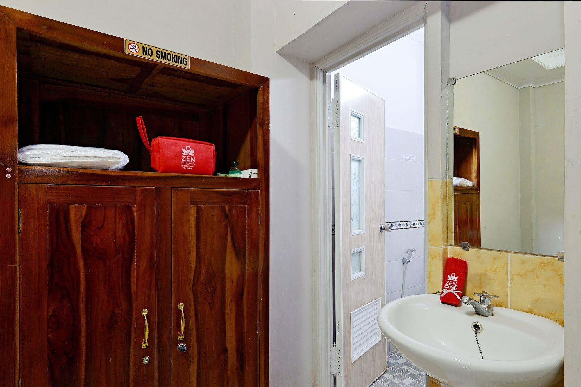 Zen Rooms Sabana Urip Sumoharjo Yogyakarta Eksteriør bilde